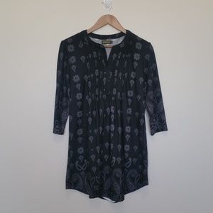 Reborn Black Paisley Long Sleeve Top Sz Large